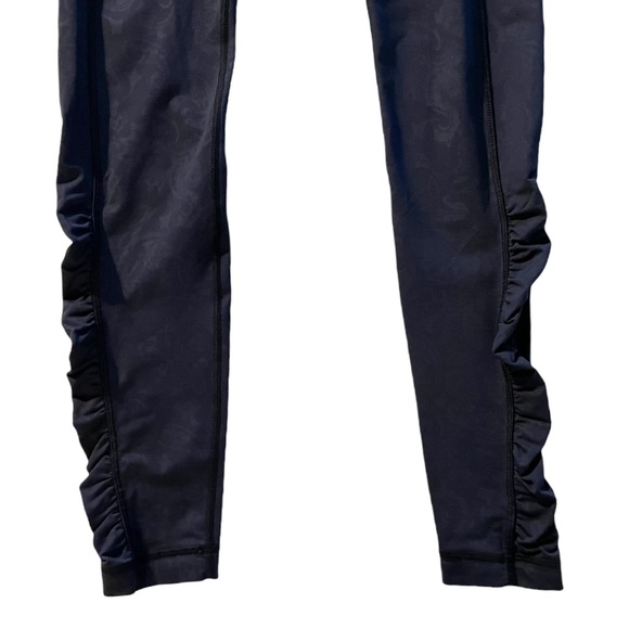 SOLD Lululemon Speed Legging Tight *Luxtreme Paisley Emboss Inkwell - Picture 11 of 14